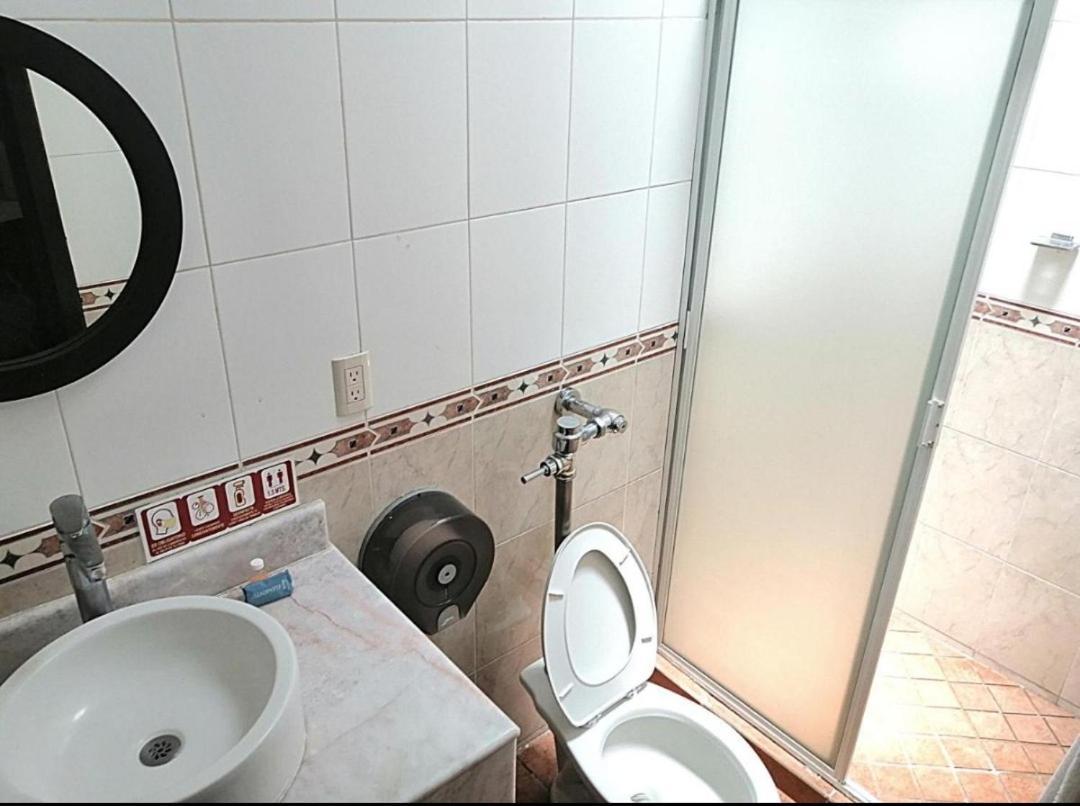 Hotel Aquiles Guadalajara Pokoj fotografie